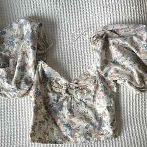 Abercrombie & Fitch Floral Puff Sleeve Blouse